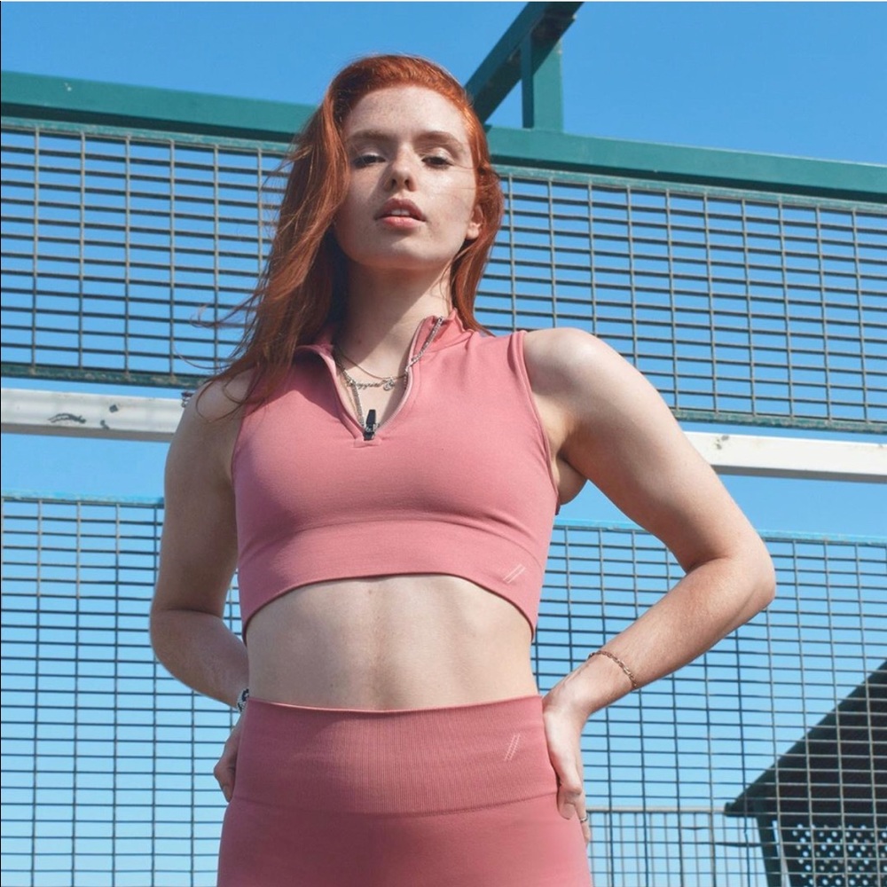 Sports bra/workout top